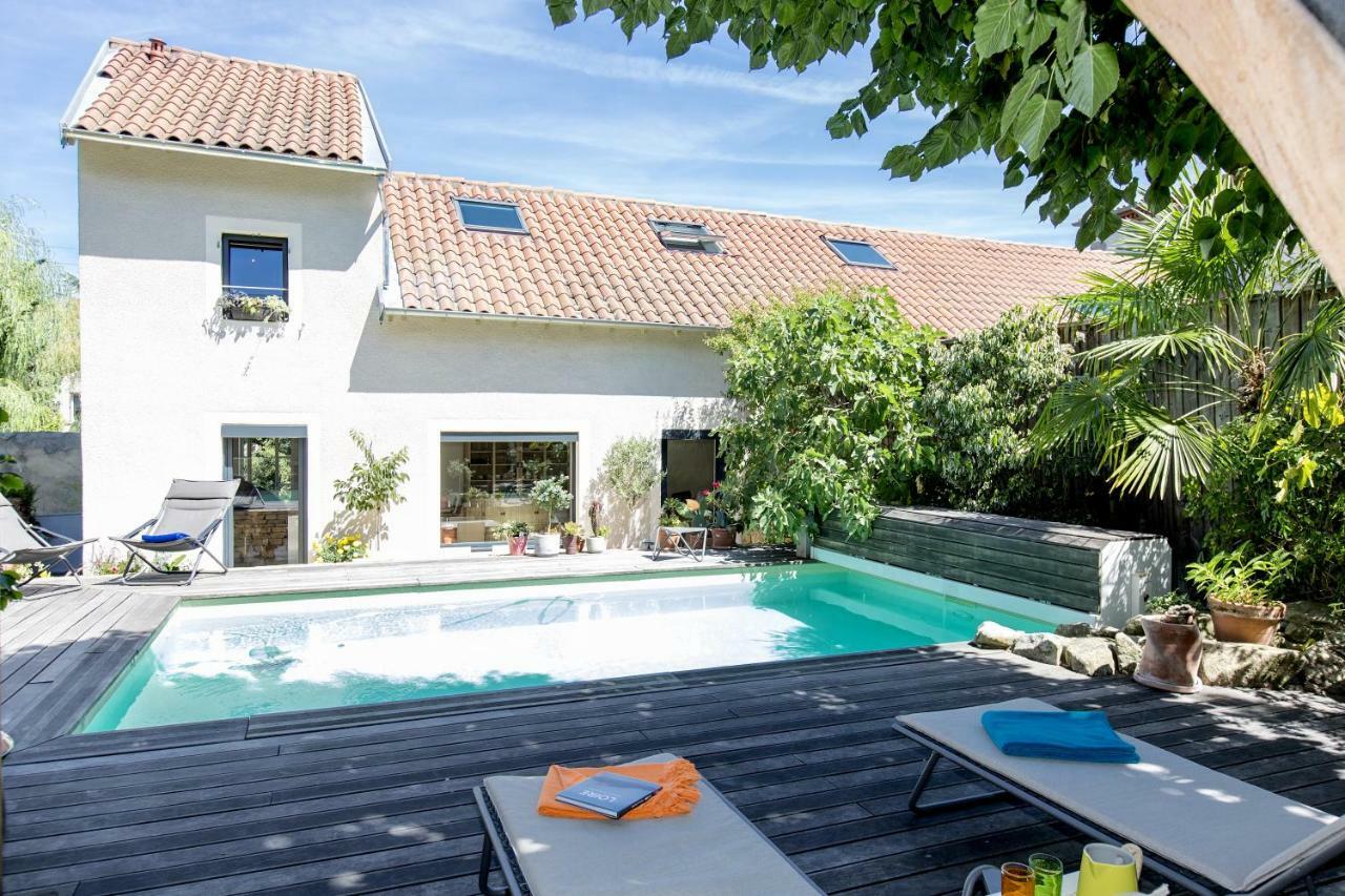 Une Odeur De Tilleul Montbrison Exterior photo