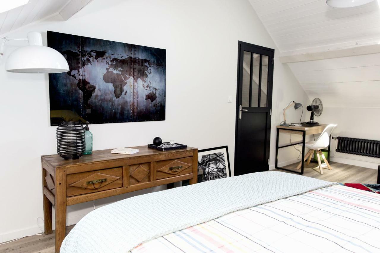Une Odeur De Tilleul Montbrison Exterior photo
